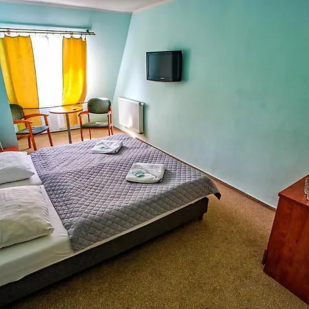 Karolinka Hotel 2*